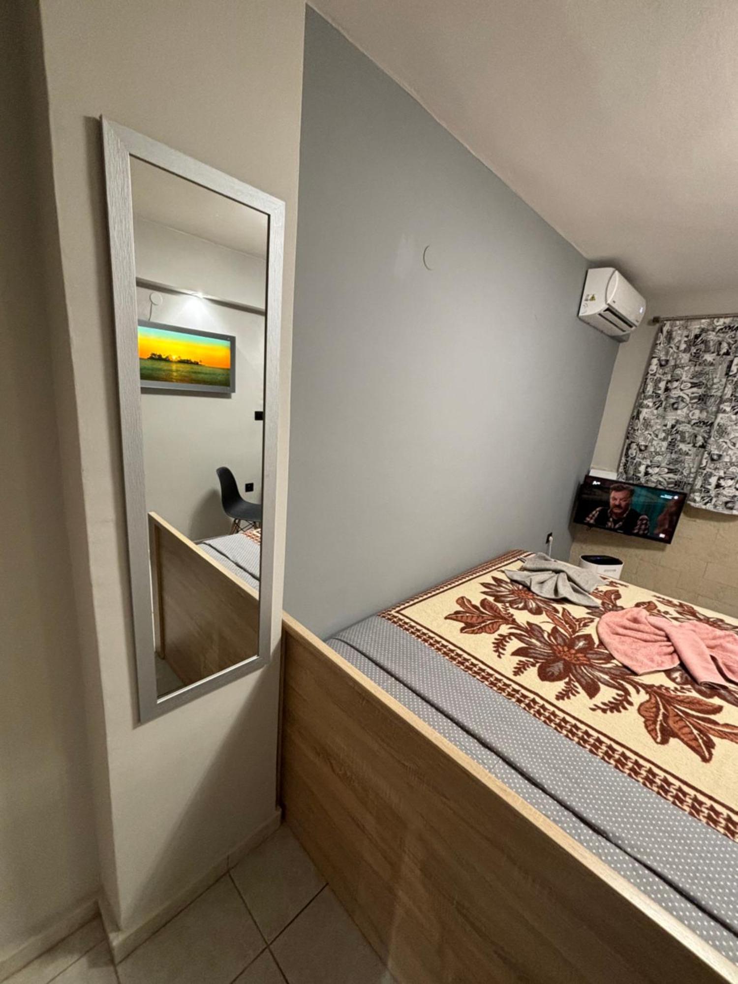 Jordans Room 12 Thessaloniki Exterior photo