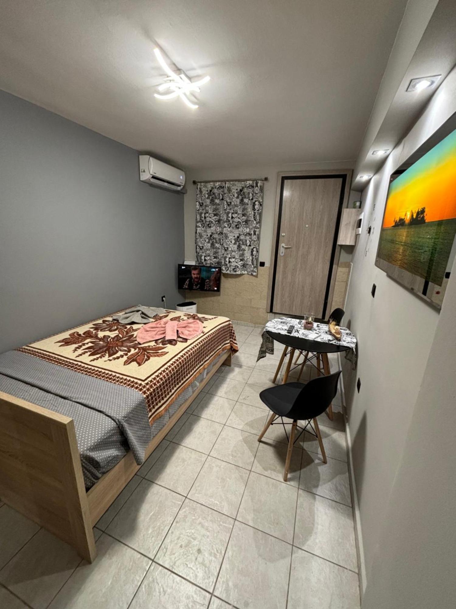 Jordans Room 12 Thessaloniki Exterior photo